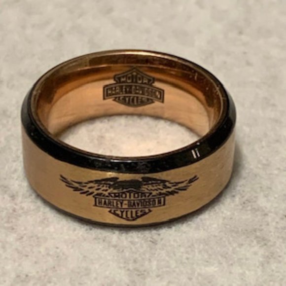 Motorcycle Rose Gold Titanium 8MM ring - Picture 3 of 3